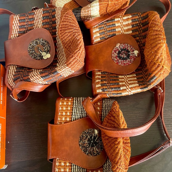 Handmade crossbody bags(African) - Picture 3 of 7